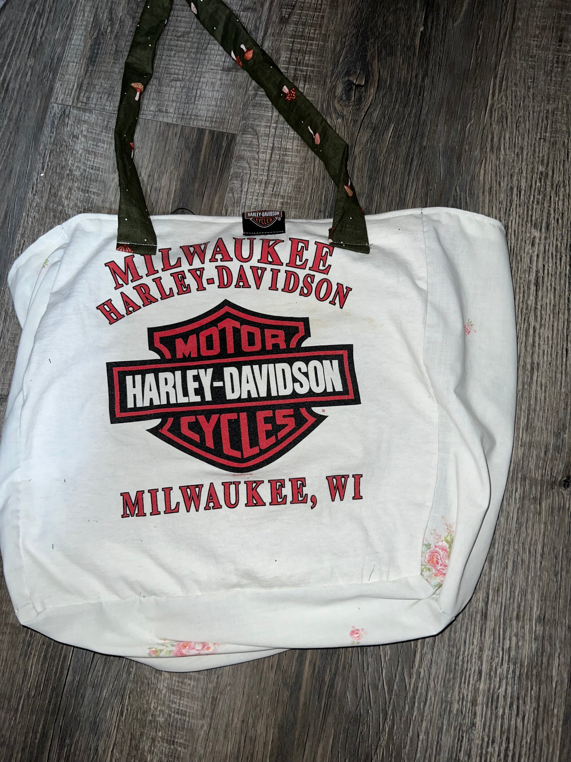 Milwaukee Harley Davidson tote bag