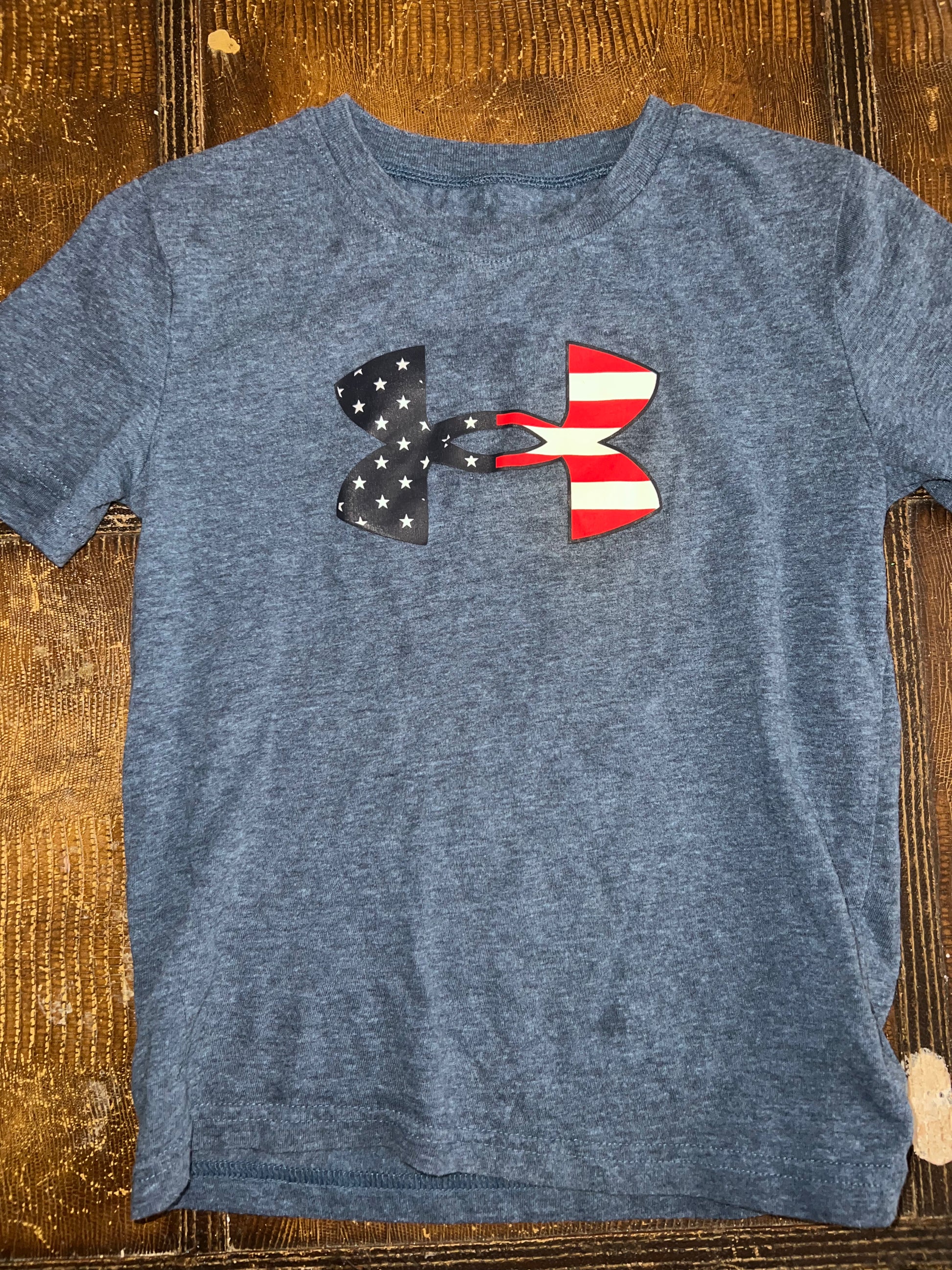 6 anerican under armour tee