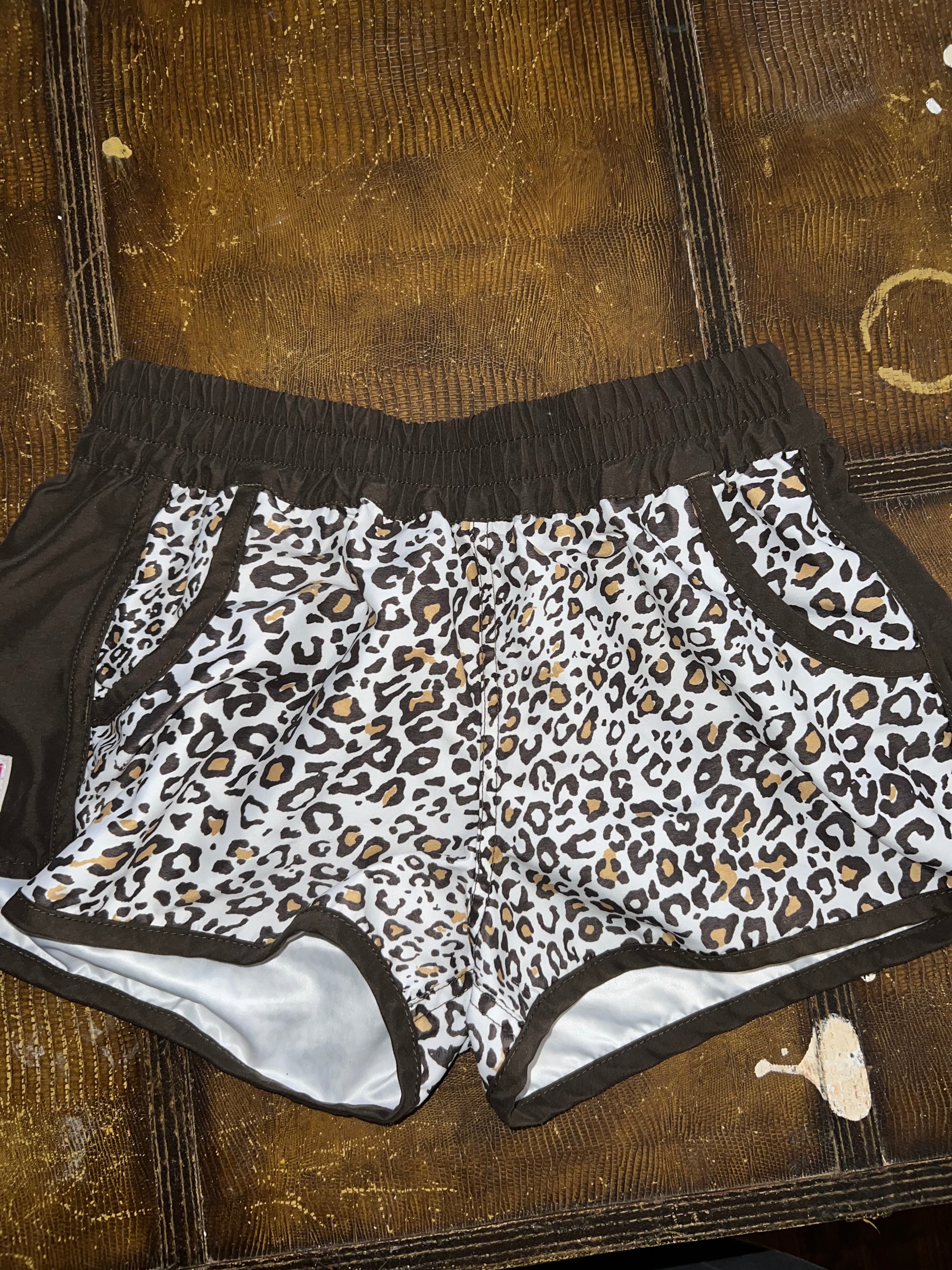 Medium volcom shorts